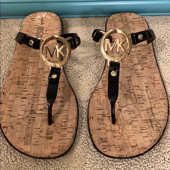 PRICED TO SELL. Size 6,  and. 8. - Picture 1 of 5